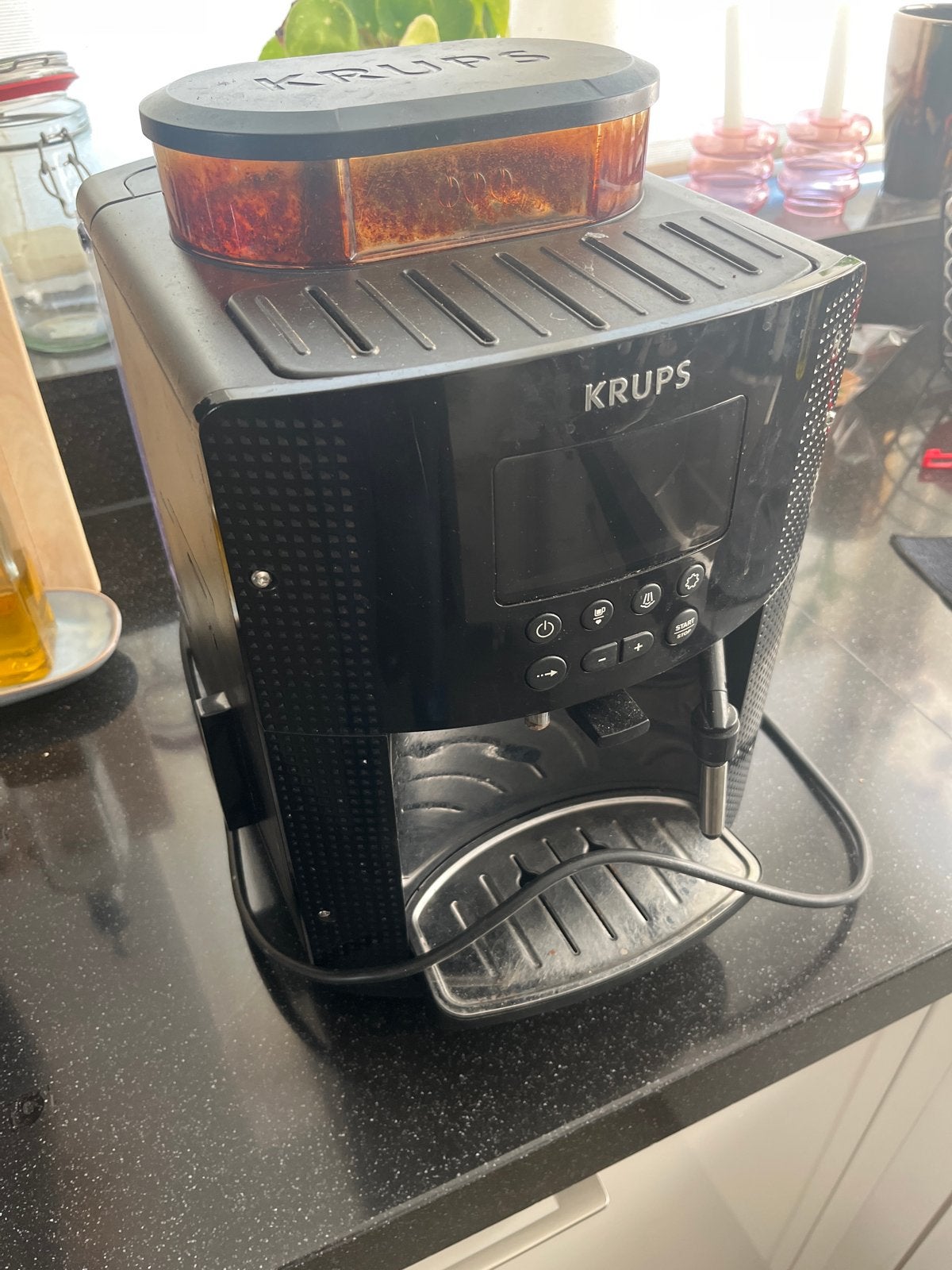 Krups espressomachine EA81 LEES OMSCHRIJVING, Gebruikt, Espresso apparaat, Koffiebonen, 2 tot 4 kopjes