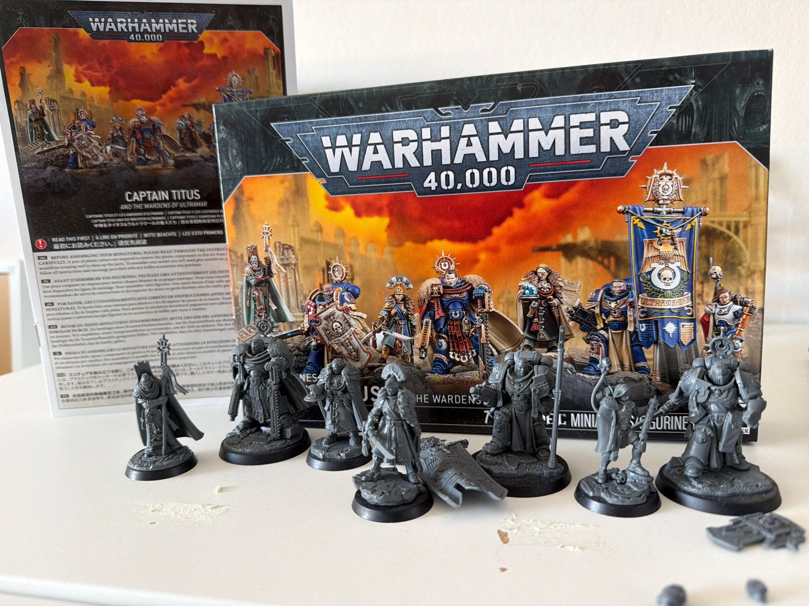 Warhammer 40K: Captain Titus & Wardens of Ultramar, Ophalen, Zo goed als nieuw, 1:50 of kleiner, Figuur of Figuren