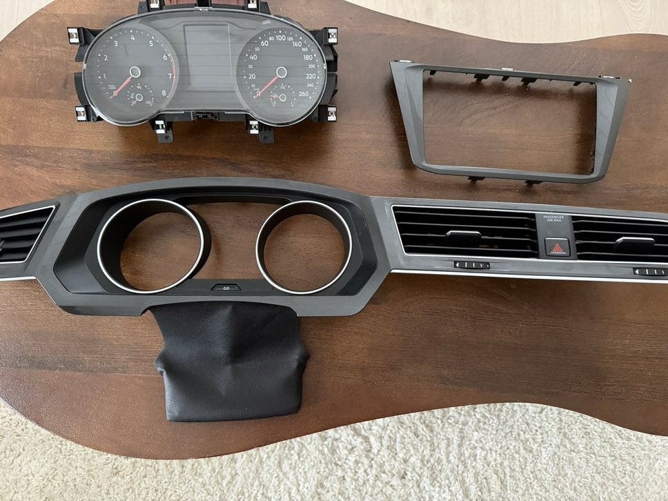 Volkswagen Tiguan Dashboard onderdelen en teller, Ophalen of Verzenden, Gebruikt, Volkswagen