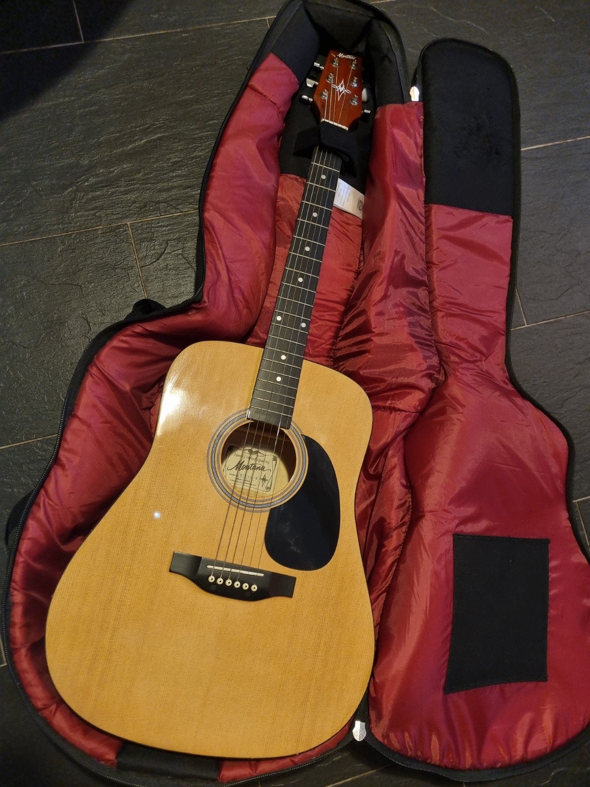 montana gitaar met hoes, Ophalen, Zo goed als nieuw, Klassieke of Spaanse gitaar