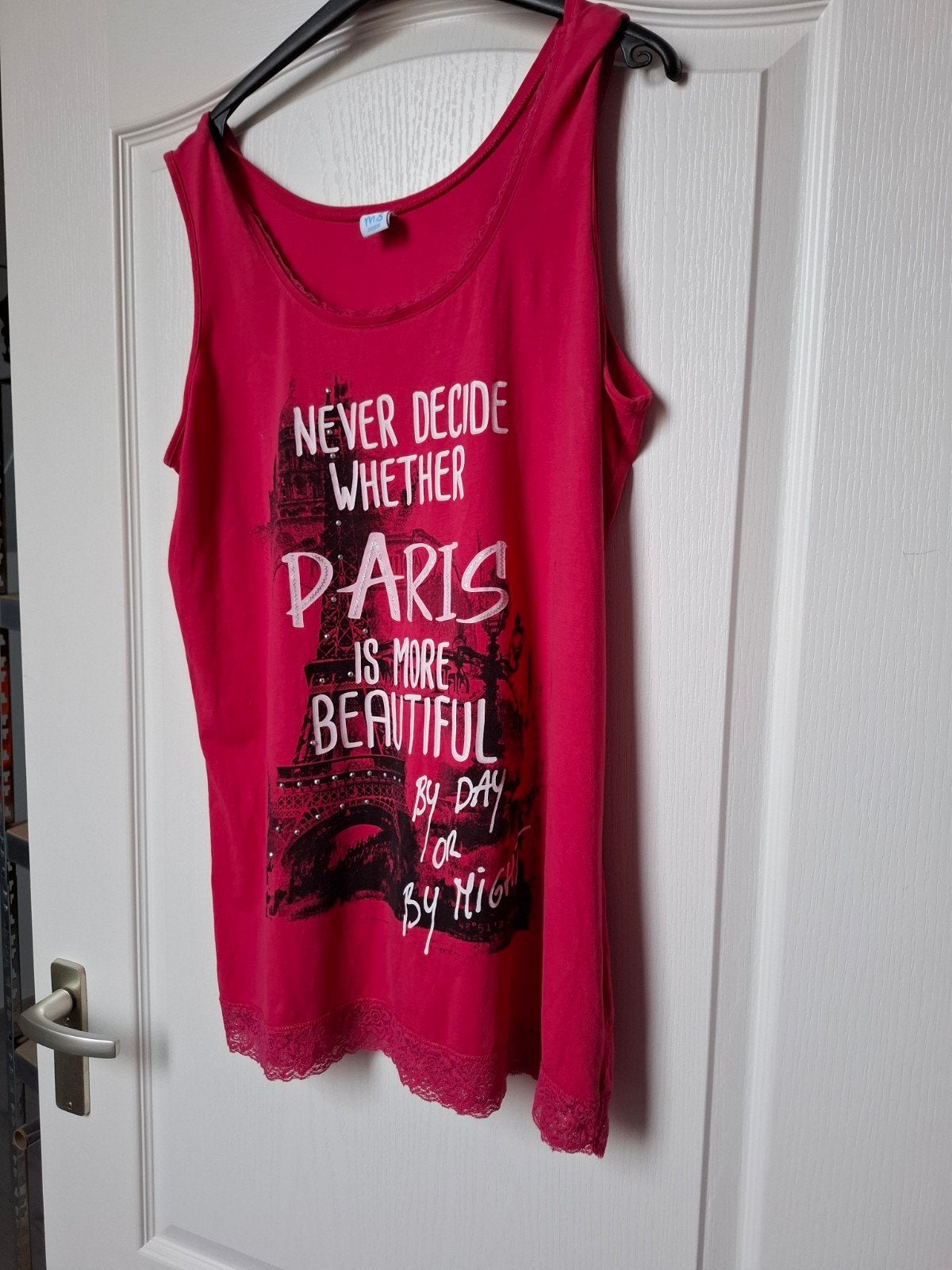 Roze top met Parijs opdruk - Maat L, Kleding | Dames, Ophalen, Maat 42/44 (L), Zonder mouw, Gedragen