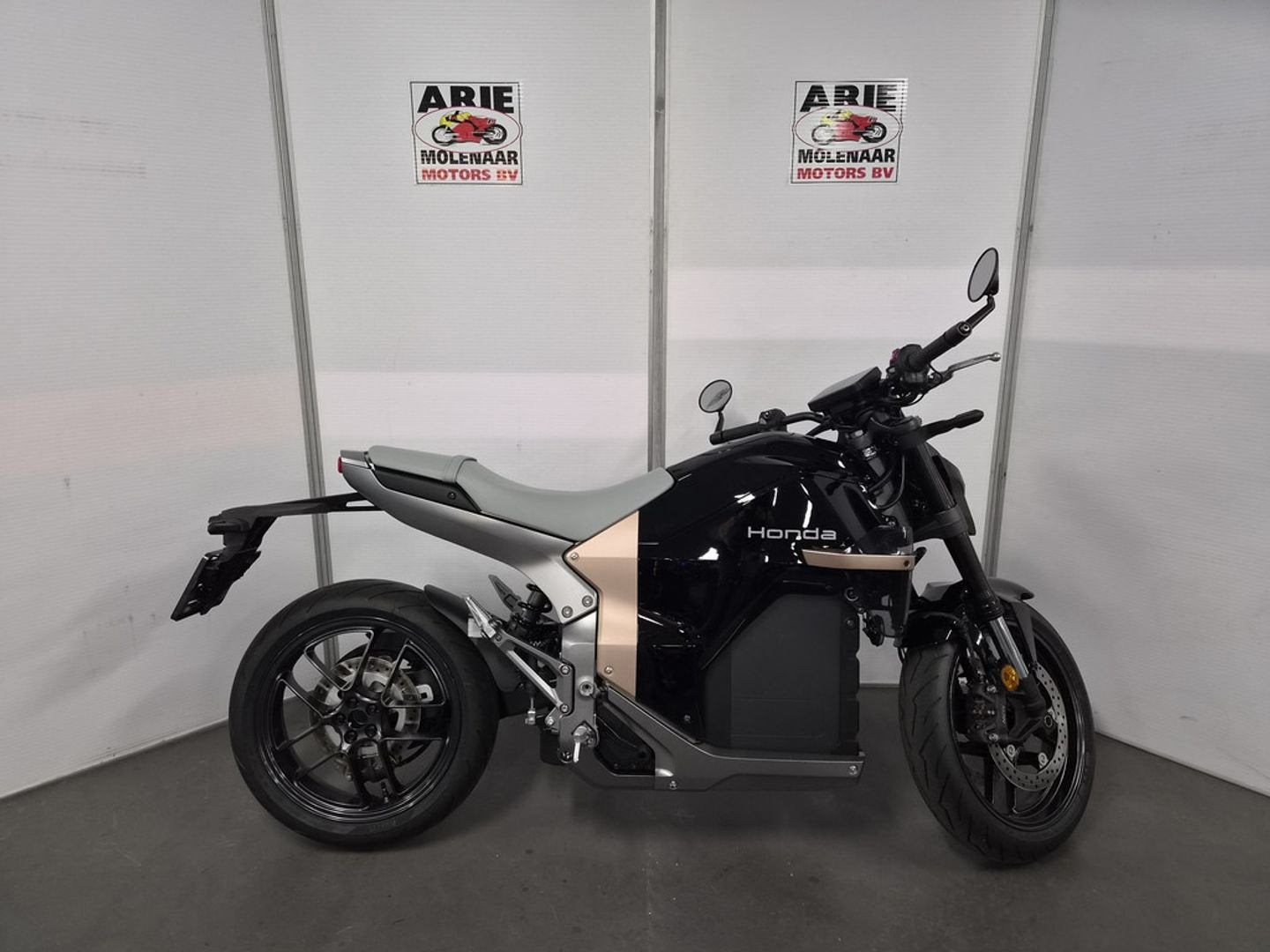 Honda VN 7 (bj 2026), Motoren, 2 cilinders, HONDA, Bedrijf, Onbekend