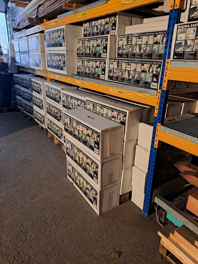 Kunststof dakpannen oranje en zwart, Doe-het-zelf en Verbouw, Ophalen, Steen of Klei, Zwart, Nieuw