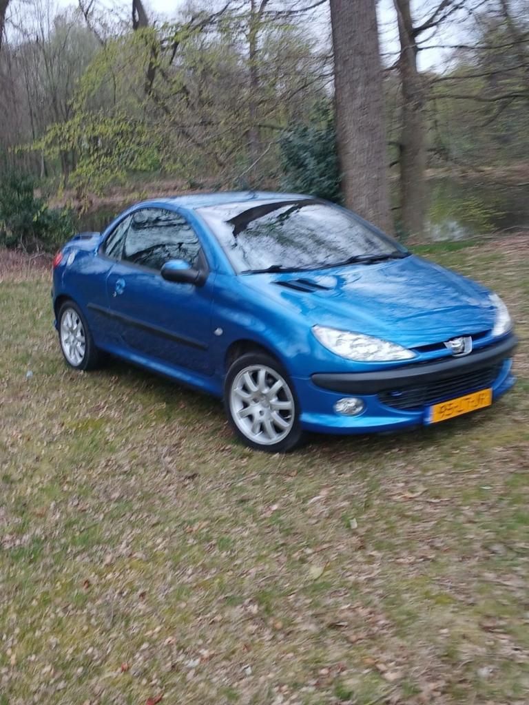 Peugeot 206 2.0 16V CC 2003 Blauw, Auto's, Peugeot, Particulier, Benzine, E, Cabriolet, Handgeschakeld, Origineel Nederlands, Blauw
