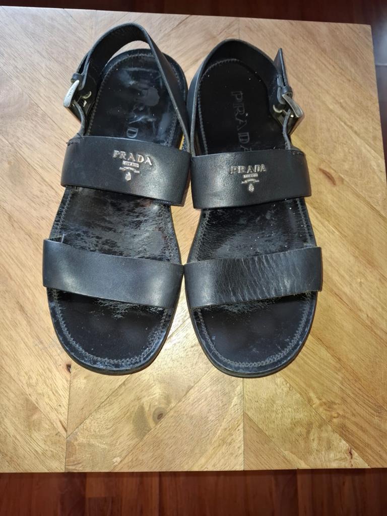Prada Zwarte Leren Sandalen - Maat 38, Kleding | Dames, Schoenen, Gedragen, Sandalen of Muiltjes, Zwart, Ophalen of Verzenden