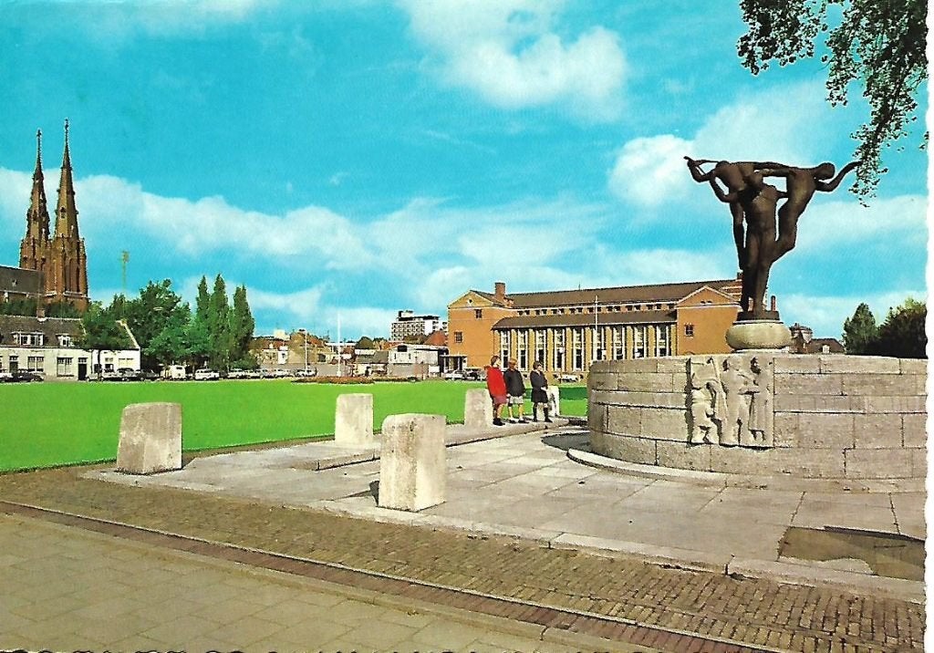 Eindhoven- -Bevrijdingsmonument., Verzenden, 1960 tot 1980, Gelopen, Noord-Brabant