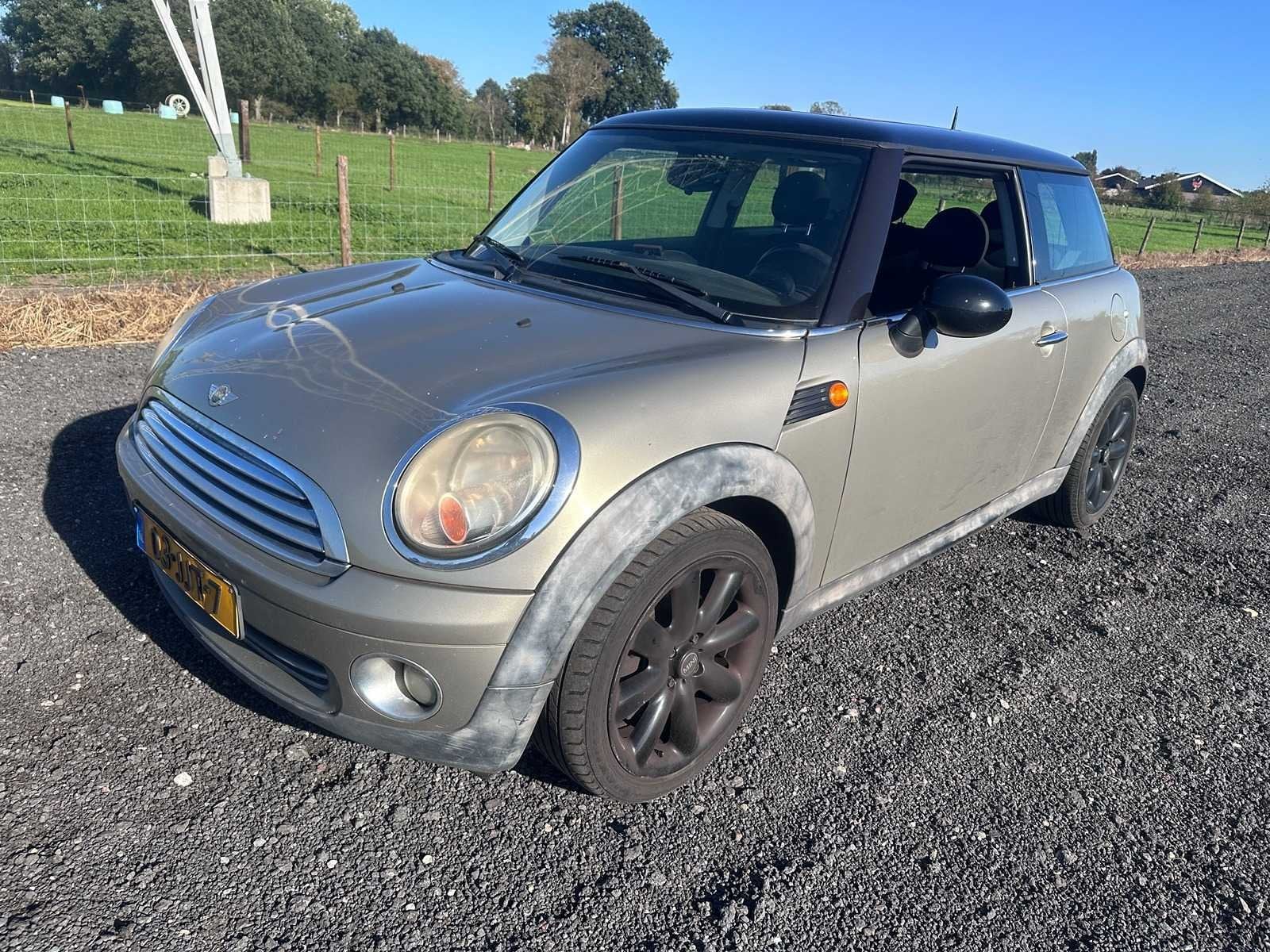 2009 - MINI - 3-Deurs - 1.6 Cooper Pepper - 03-JJT-7, Auto's, Voorwielaandrijving, Gebruikt, 750 kg, 4 cilinders