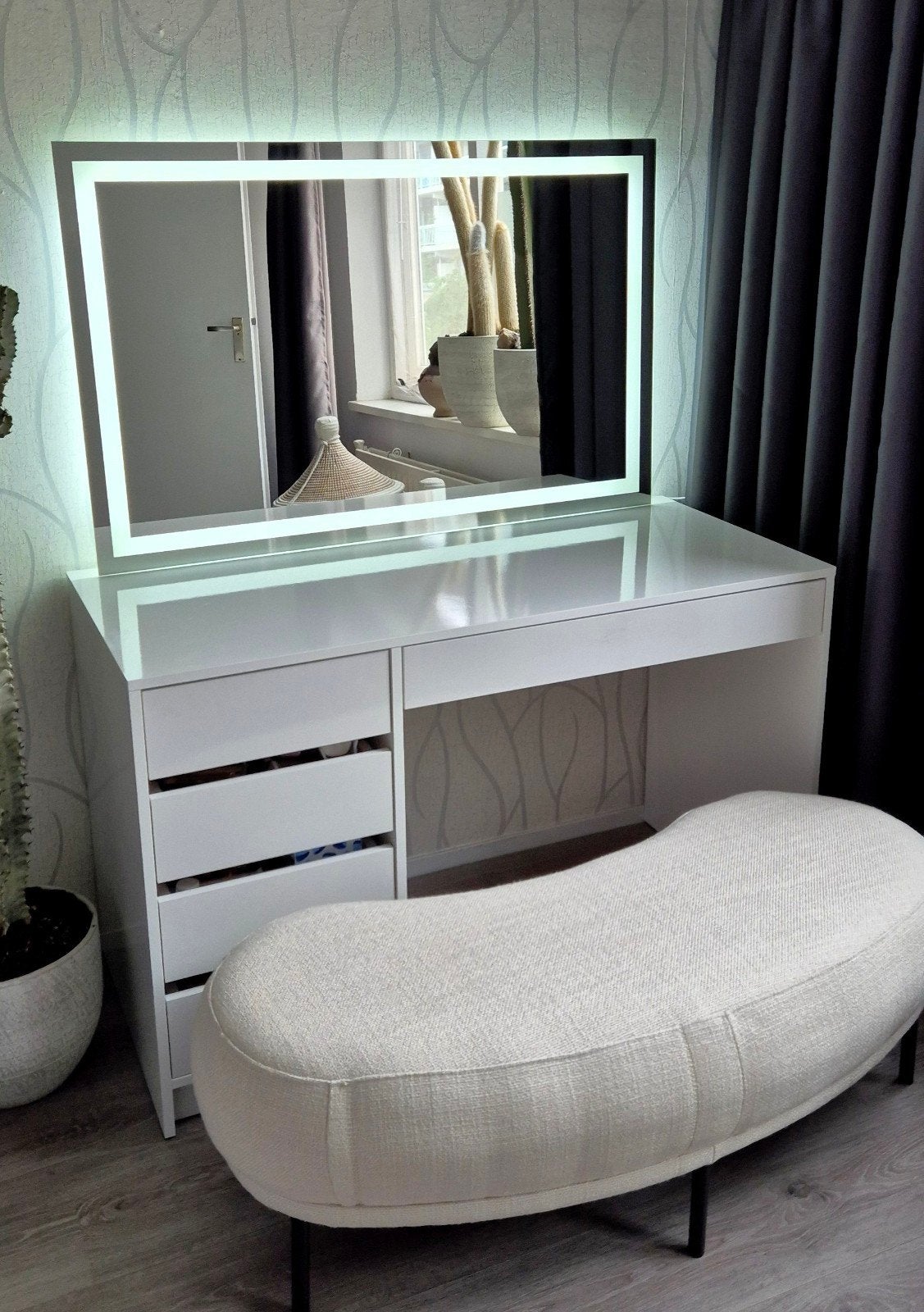 Kaptafel Sherry wit hoogglans + led touchscreen spiegel., Ophalen, Zo goed als nieuw