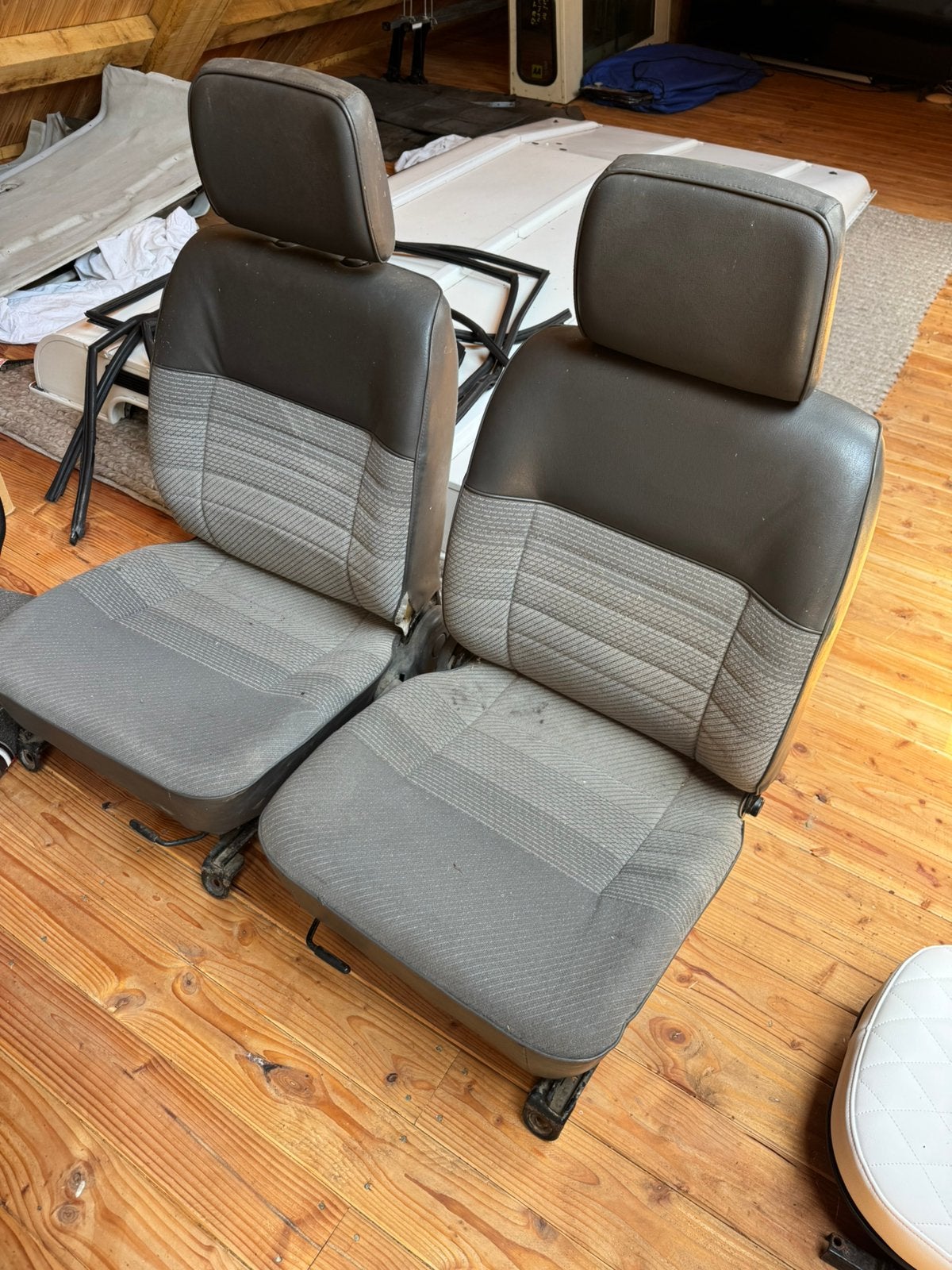 Defender stoelen, Auto-onderdelen, Interieur en Bekleding, Ophalen of Verzenden, Gebruikt