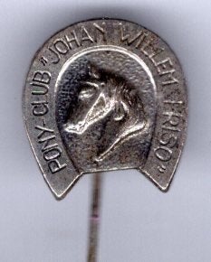 Ponyclub Johan Willem Friso zilverkl speldje ( N_129), Verzamelen, Verzenden, Zo goed als nieuw, Dier of Natuur, Speldje of Pin