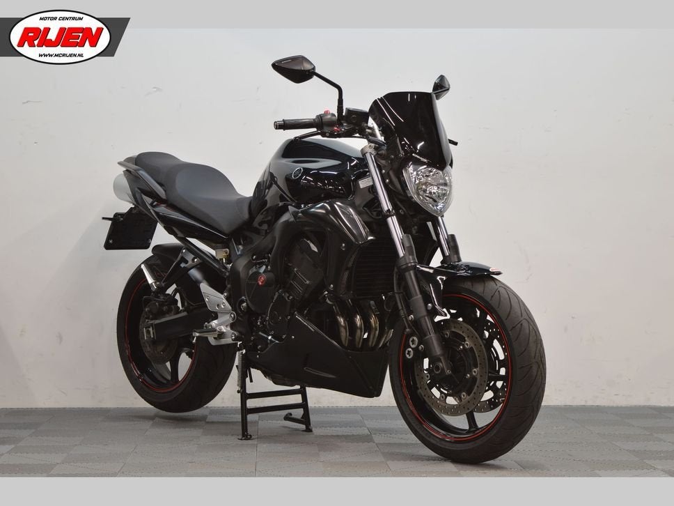 YAMAHA FZ 6 N FAZER (bj 2009), Motoren, 4 cilinders, Motorrijbewijs A, Bedrijf, Onbekend