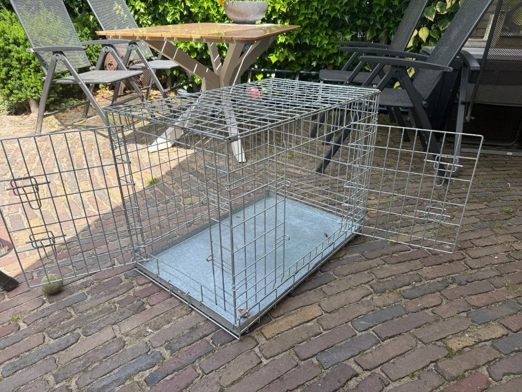 Metalen hondenbench 78x51x58 (LxBxH) - voor middelgrote hond, Ophalen, Zo goed als nieuw