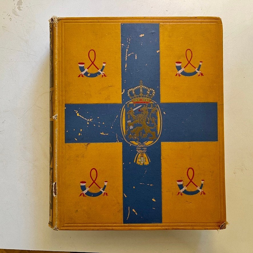 Gedenkboek Koningin Wilhelmina 1923, Verzamelen, Koninklijk Huis en Royalty, Ophalen of Verzenden, Gebruikt, Kaart, Foto of Prent
