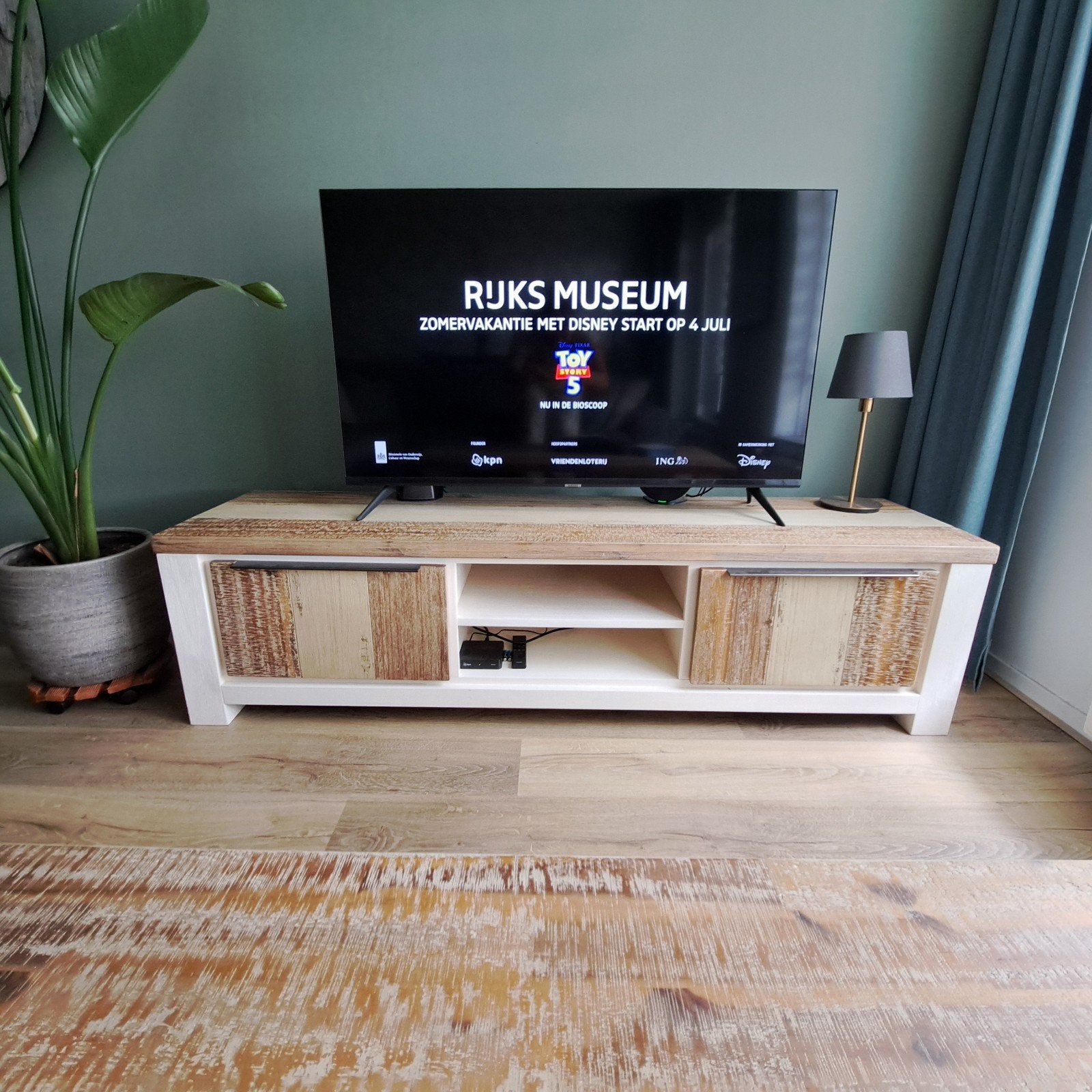 TV-meubel Pronto Wonen 180x45 cm - Beschikbaar half augustus, Ophalen, Gebruikt, 150 tot 200 cm, Minder dan 100 cm