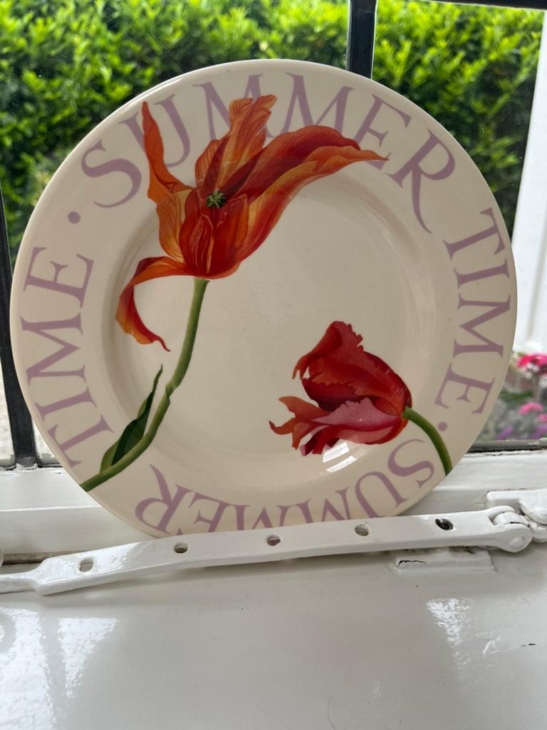 Summertime Tulips 8,5 inch plate, Emma Bridgewater, Ophalen of Verzenden, Zo goed als nieuw, Bord(en), Overige stijlen