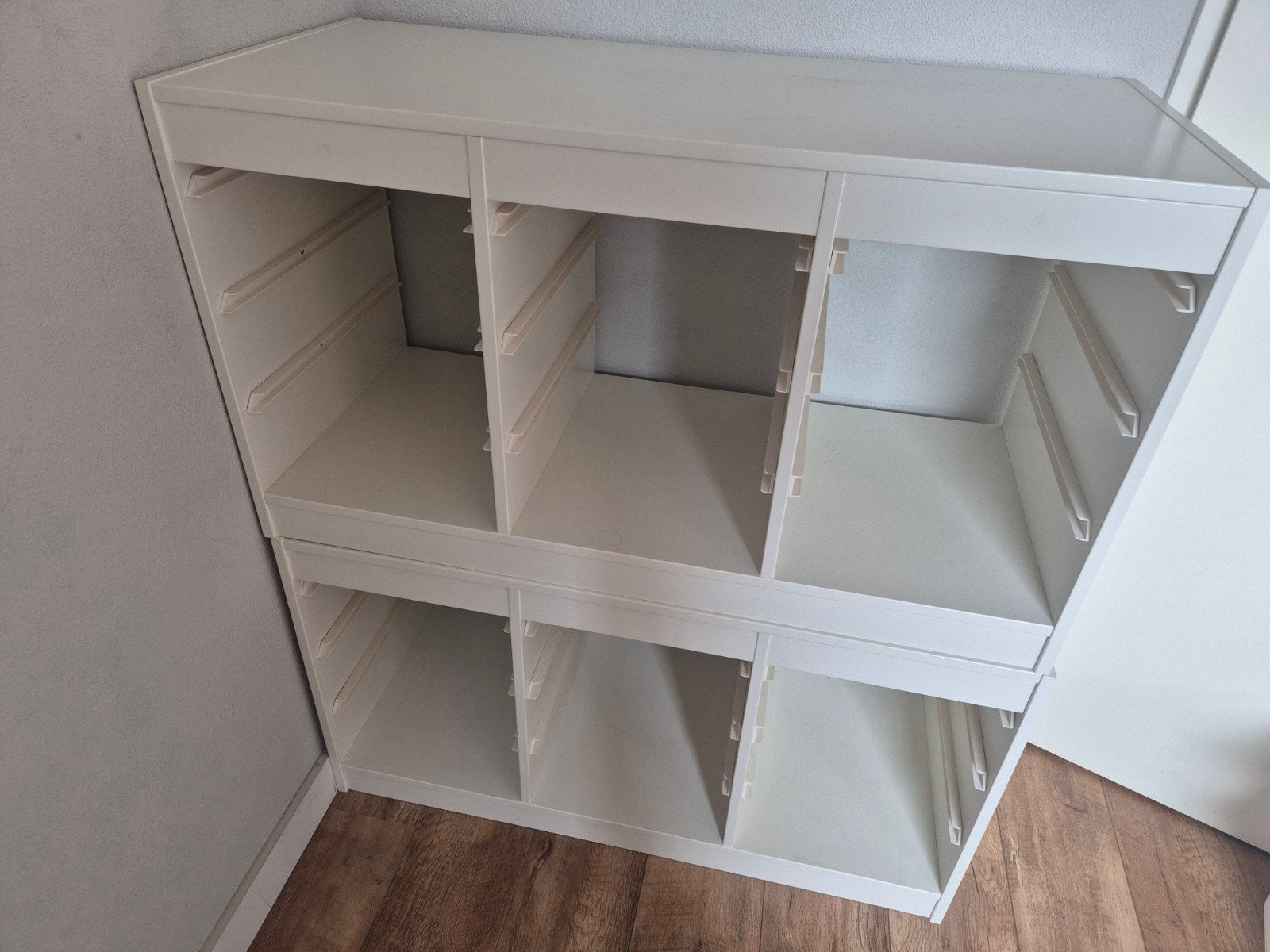 Trofast 2 stuks. Per stuk 99cm breed, 56 hoog en 44 diep, Gebruikt, Kast, 75 tot 100 cm, Minder dan 50 cm