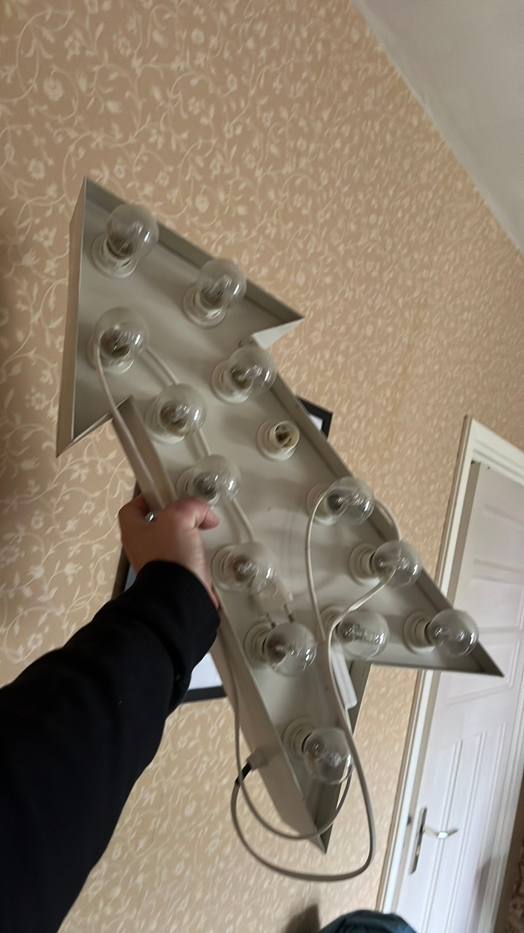 Wandlamp pijl met stekker, Ophalen, Gebruikt, Wandlamp