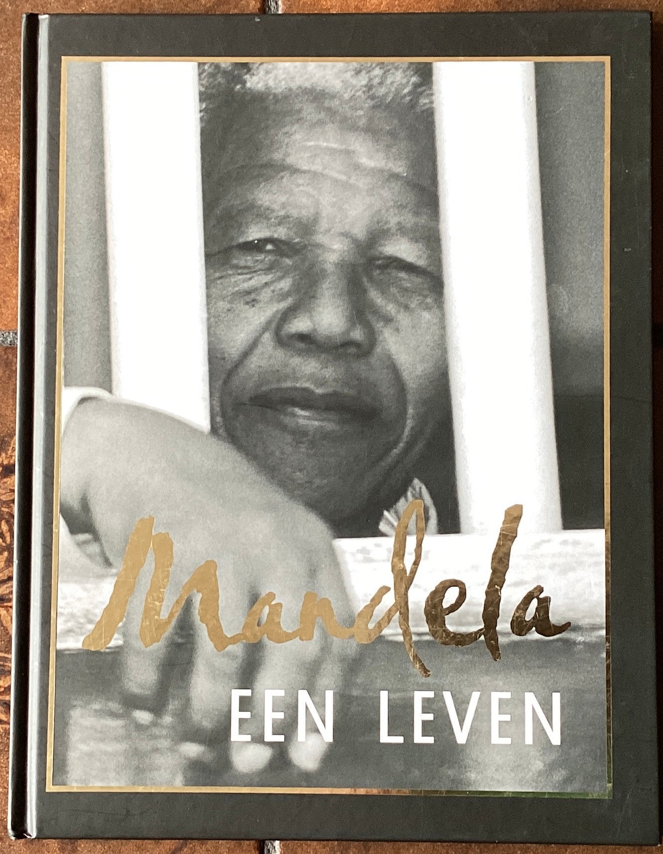 Mandela – Een leven, Ophalen of Verzenden, Zo goed als nieuw