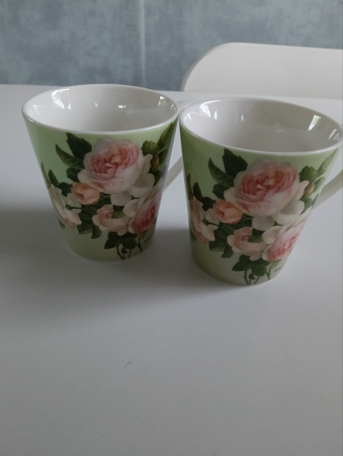 Twee mokken. Pimpernel 5543, Huis en Inrichting, Gebruikt, Ophalen of Verzenden, Overige stijlen, Kop(pen) en/of Schotel(s)