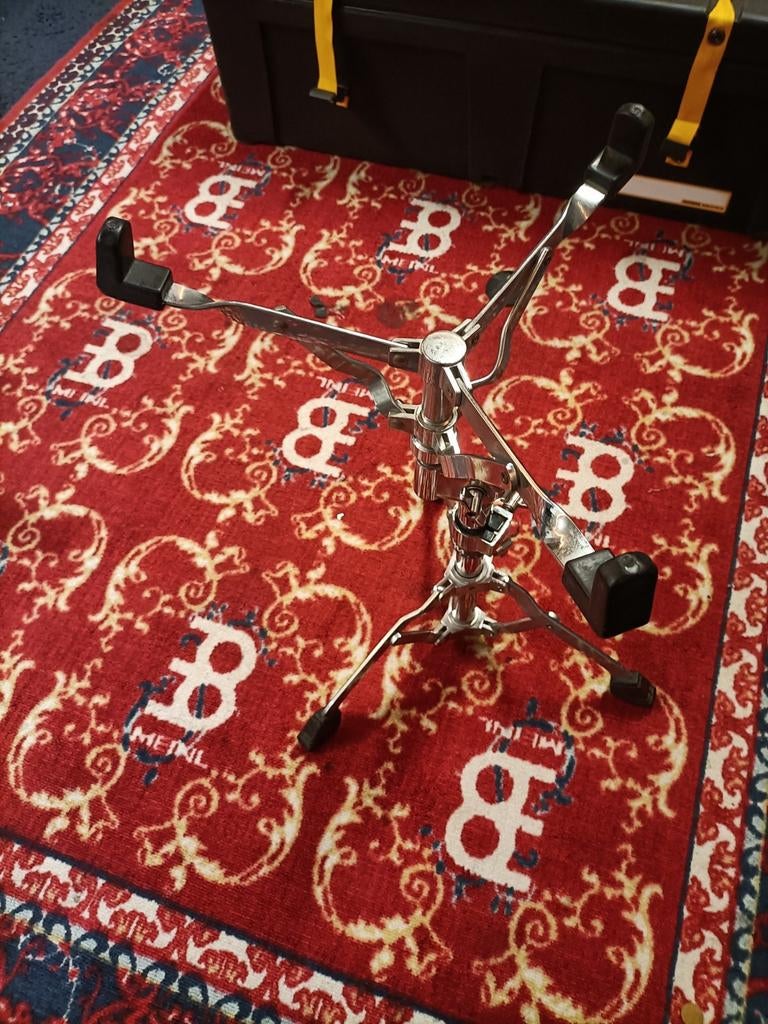 Diverse drum hardware snare en cybalstand, floortom legs, Ophalen of Verzenden, Gebruikt, Instrumentstandaard, Drums of Percussie