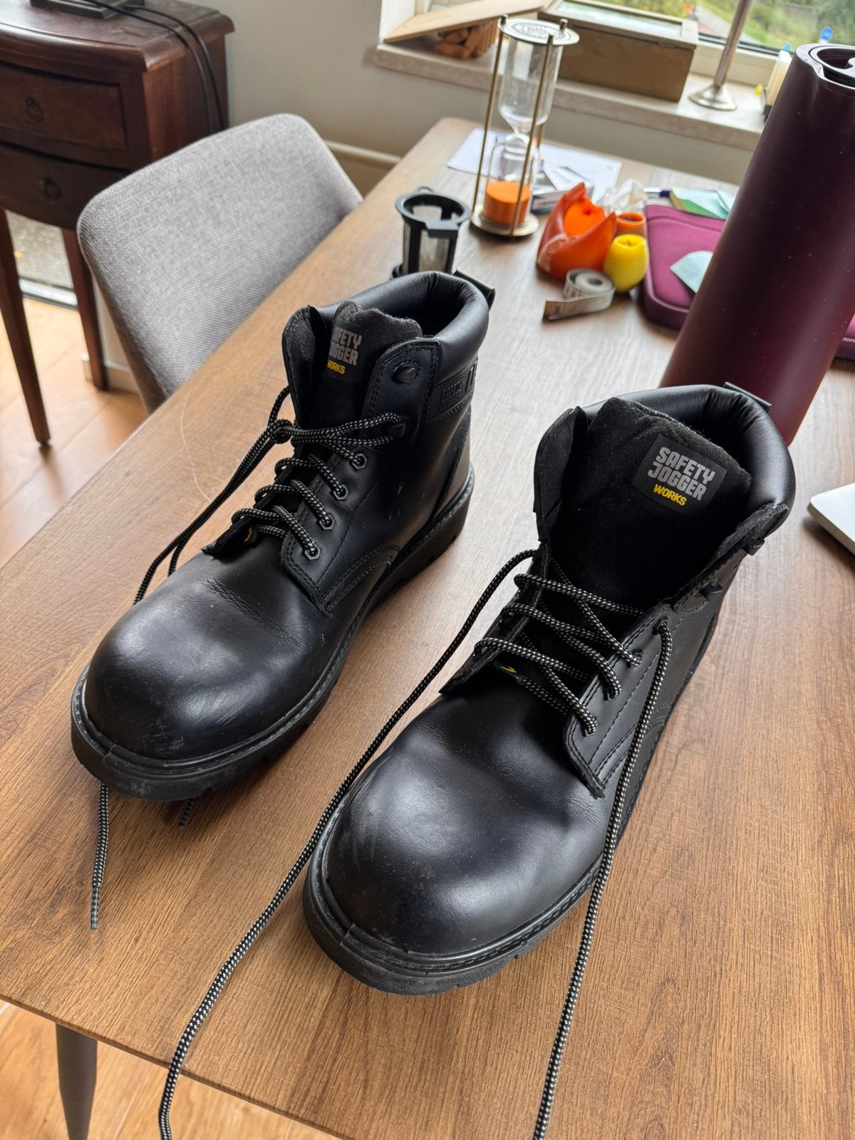 Werkschoenen, Ophalen of Verzenden, Zo goed als nieuw