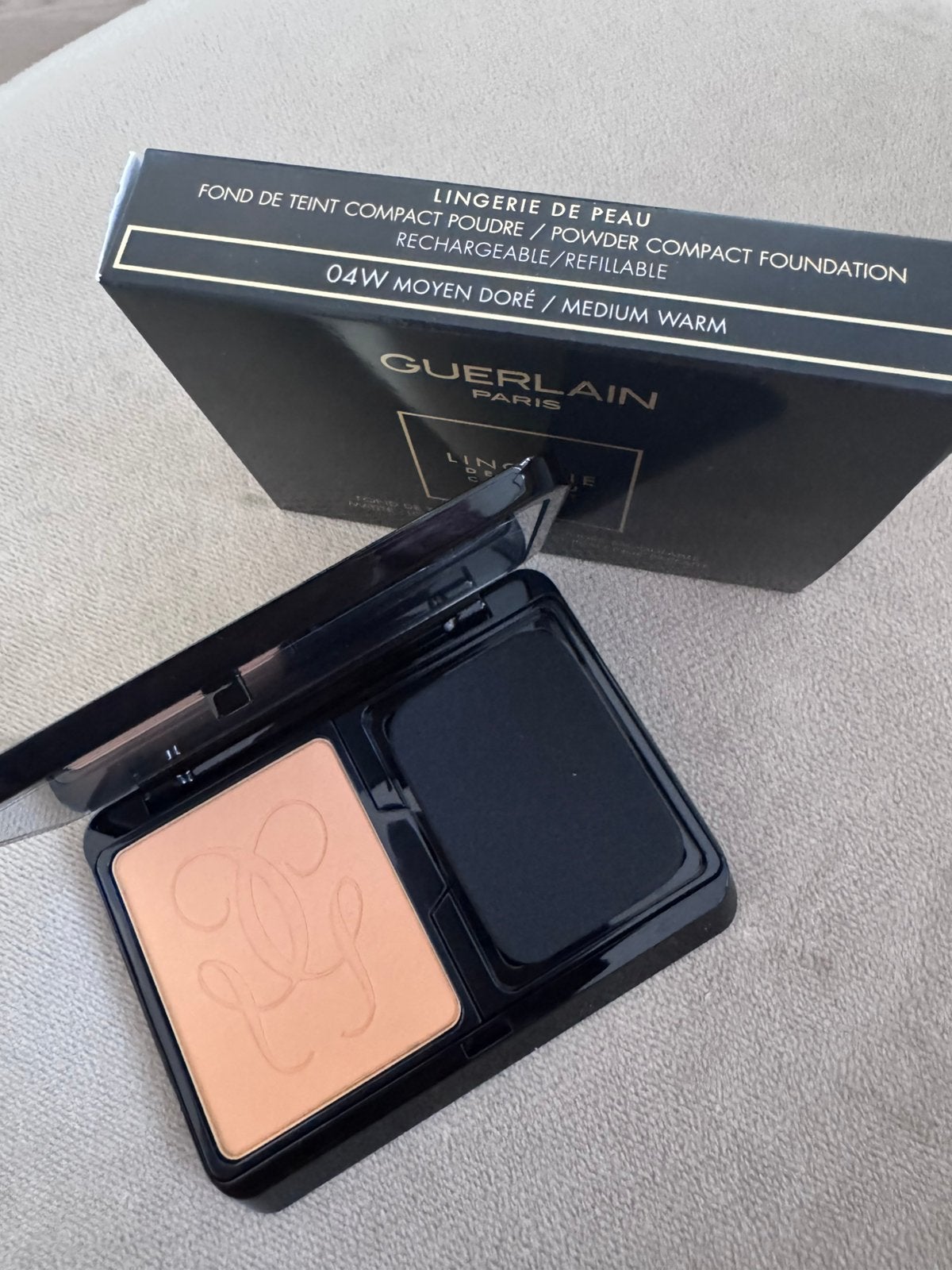 Nieuw Lingerie de peau Guerlain powder compact foundation, Gehele gezicht, Beige, Nieuw, Ophalen of Verzenden