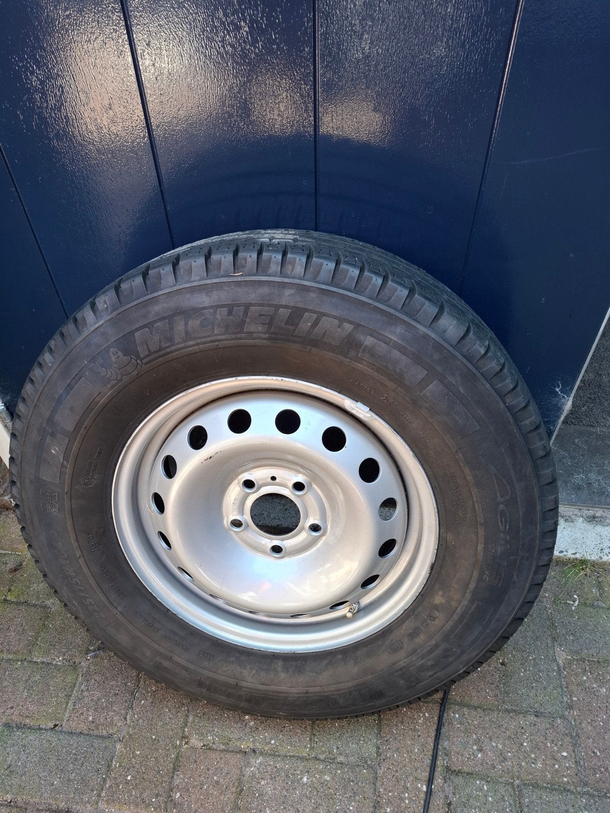 Gebruikte Michelin band 225/75R16CP, Ophalen, Gebruikt