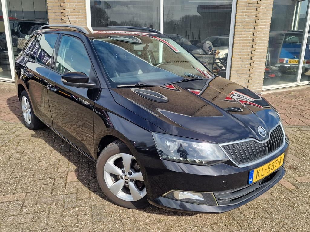 Skoda Fabia Combi 1.2 TSI JOY - Airco - Cruise - 2016, Auto's, Skoda, Voorwielaandrijving, Stof, 4 cilinders, Zwart