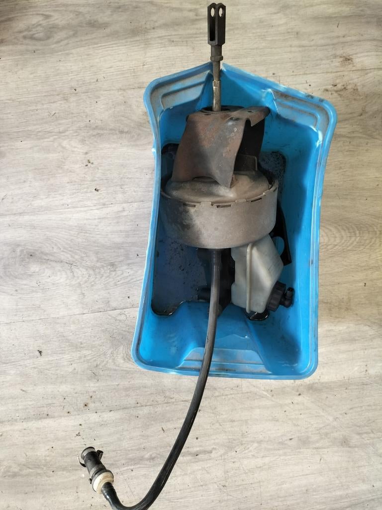 Rembekrachtiger met hoofdrem cilinder, Auto-onderdelen, Remmen en Aandrijving, Ophalen, Gebruikt, Volkswagen