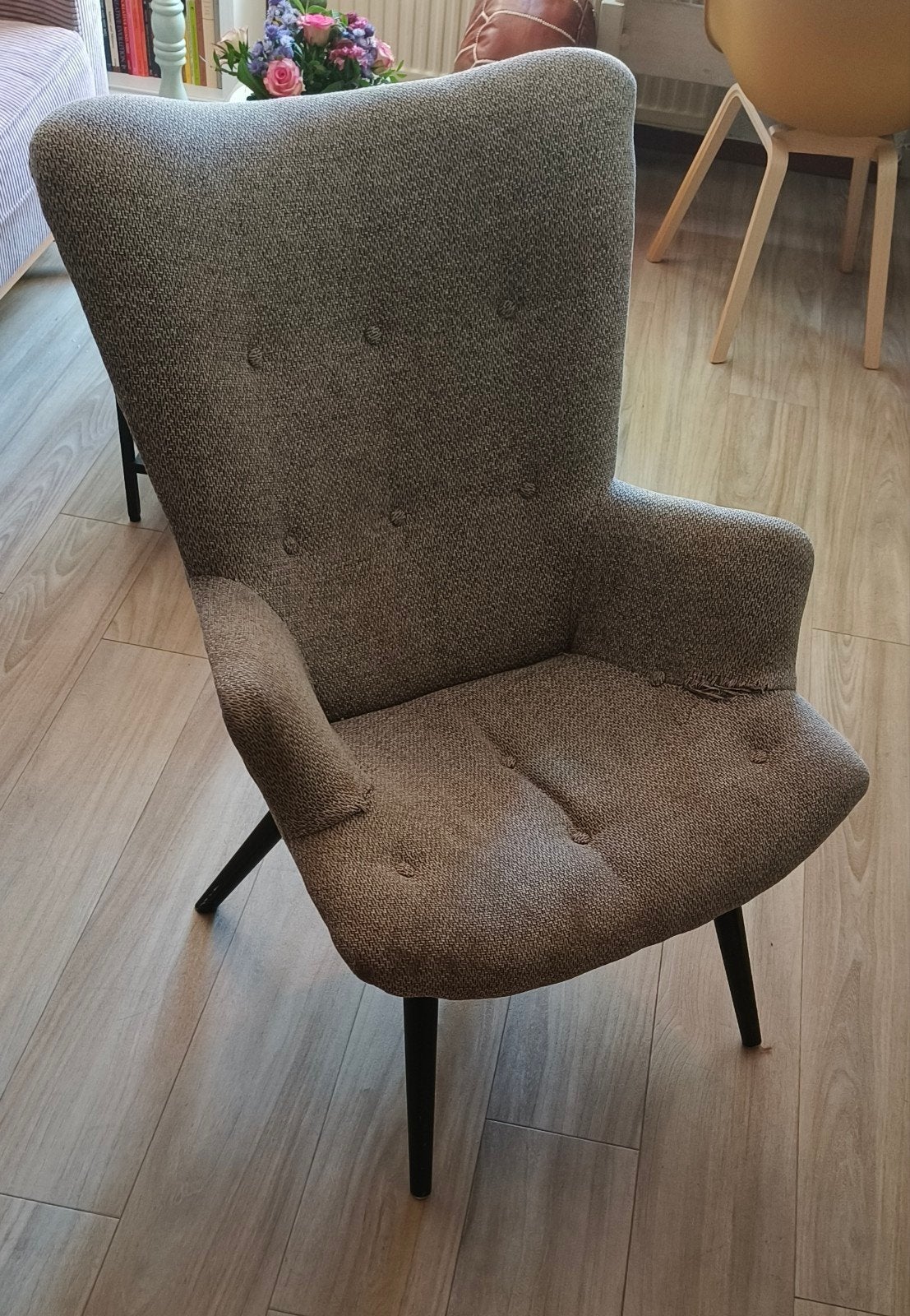Comfortabele fauteuil met lichte gebruikssporen, Huis en Inrichting, Fauteuils, Gebruikt, Stof, 50 tot 75 cm, 75 tot 100 cm, Ophalen