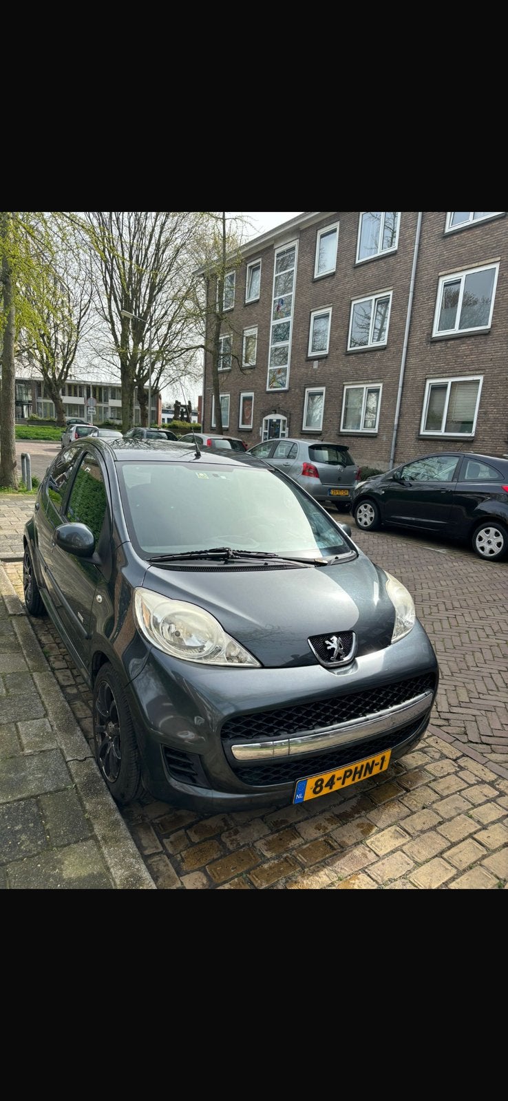 Peugeot 107 1.0 12V 5DR 2011 Grijs, Auto's, Voorwielaandrijving, 4 stoelen, 68 pk, Origineel Nederlands