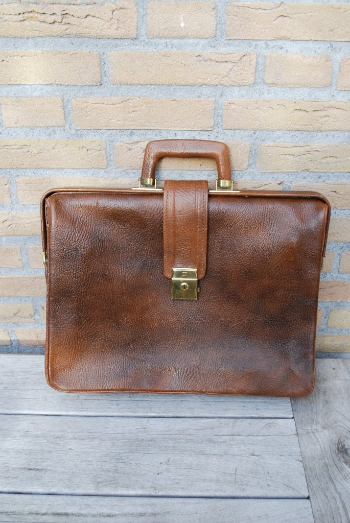 Vintage leren aktetas laptoptas Ivoli, Computers en Software, Laptoptassen, Ophalen, Gebruikt, Bruin, Nb