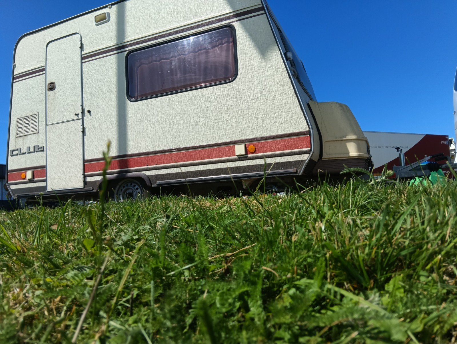 Leuke Kleine Bürstner voor 2 personen met voortent, Rondzit, Particulier, Bürstner, Voortentlamp