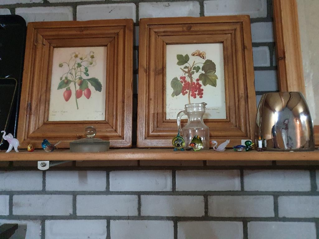 schilderijtjes in massief houten lijst, per stuk te koop. Op, Ophalen of Verzenden