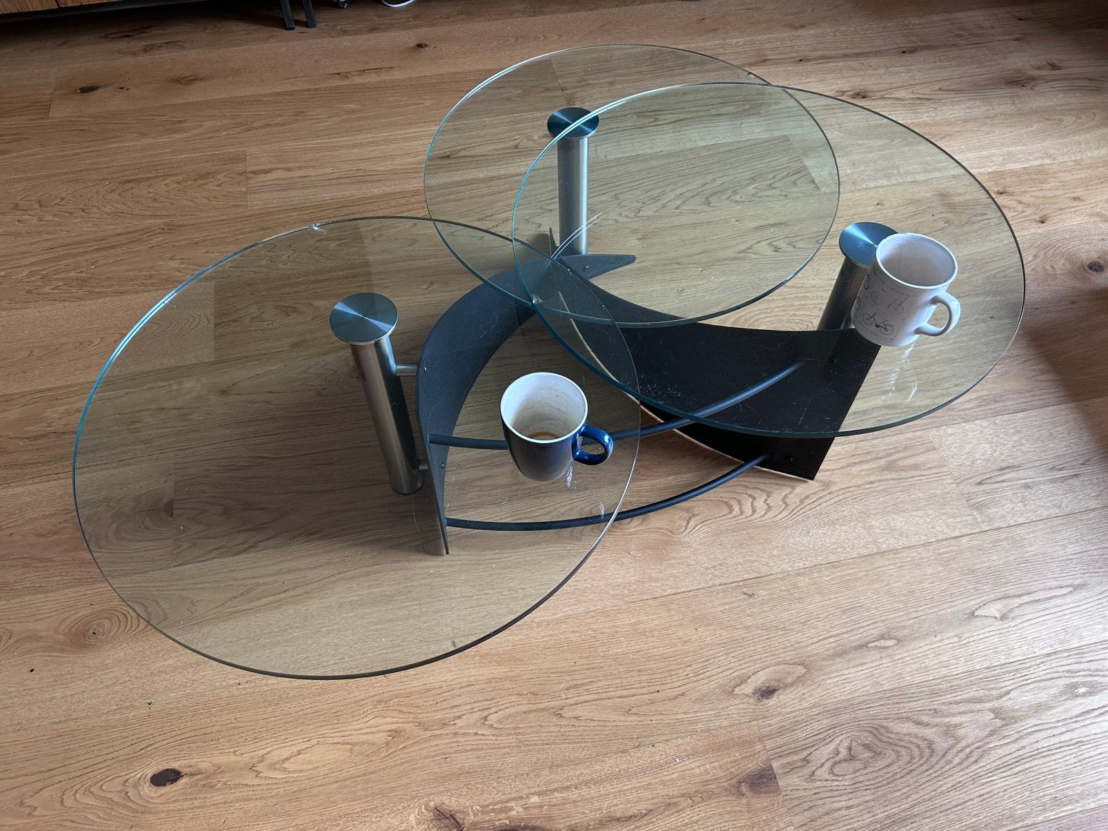 Glazen/metalen salontafel gratis af te halen, Huis en Inrichting, Ophalen, Gebruikt, 100 tot 150 cm, Rond