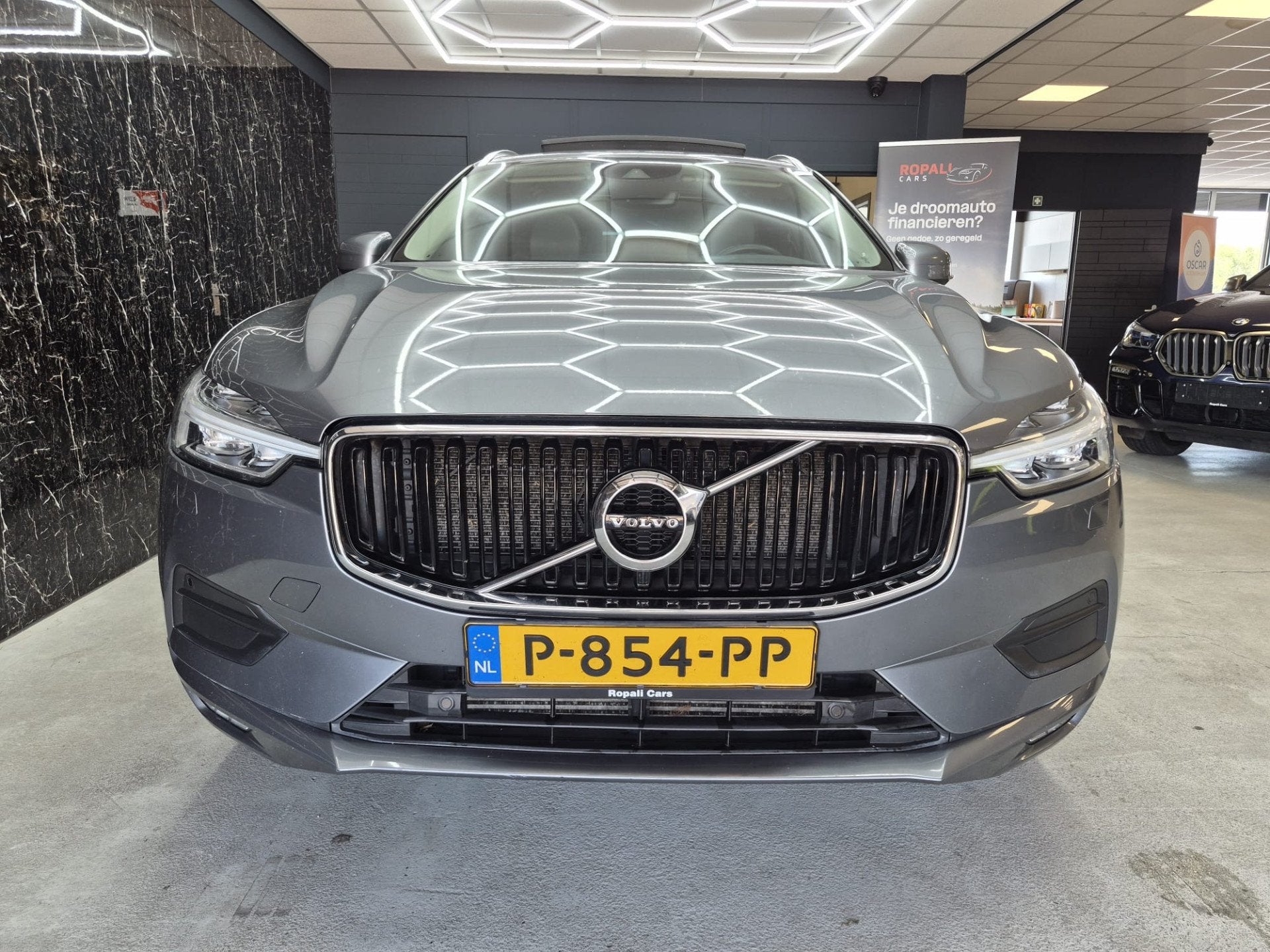 Volvo XC60 2.0 T5 Inscription /pano /Harman Kardon/ stoelver, 4 cilinders, Leder en Stof, 14 km/l, Bedrijf