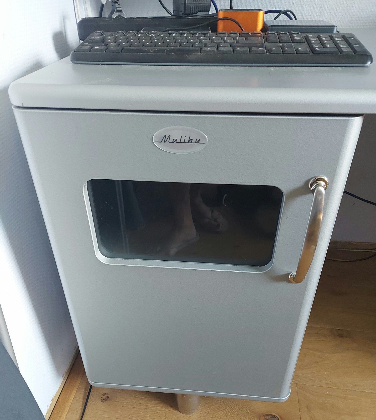 Malibu Retro/Vintage Bureau - Ruim en Praktisch, Ophalen, Gebruikt, Metaal, Vintage