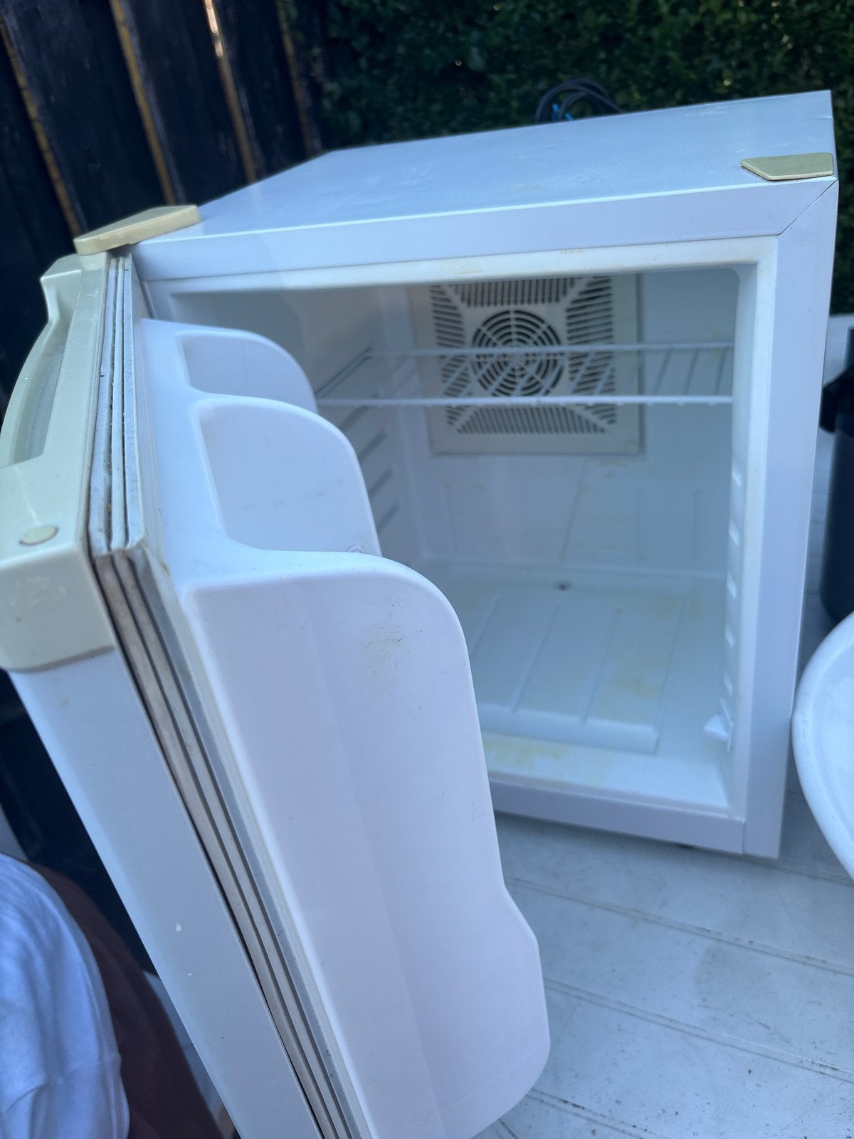 Compacte Everglades Koelkast - Ideaal voor kleine ruimtes, Ophalen, Minder dan 85 cm, Minder dan 75 liter, 45 tot 60 cm