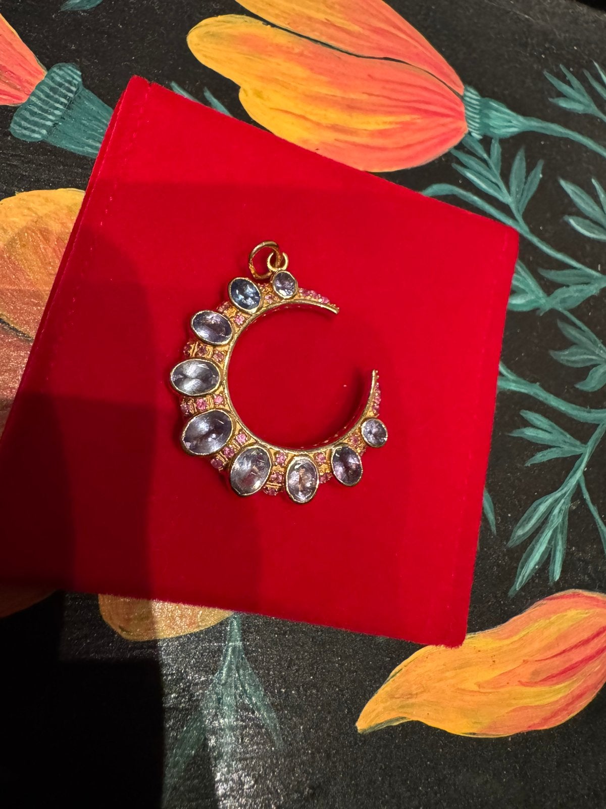 Lindasopal crescent moon hanger tanzaniet, Ophalen, Zo goed als nieuw, Zilver, Pandora