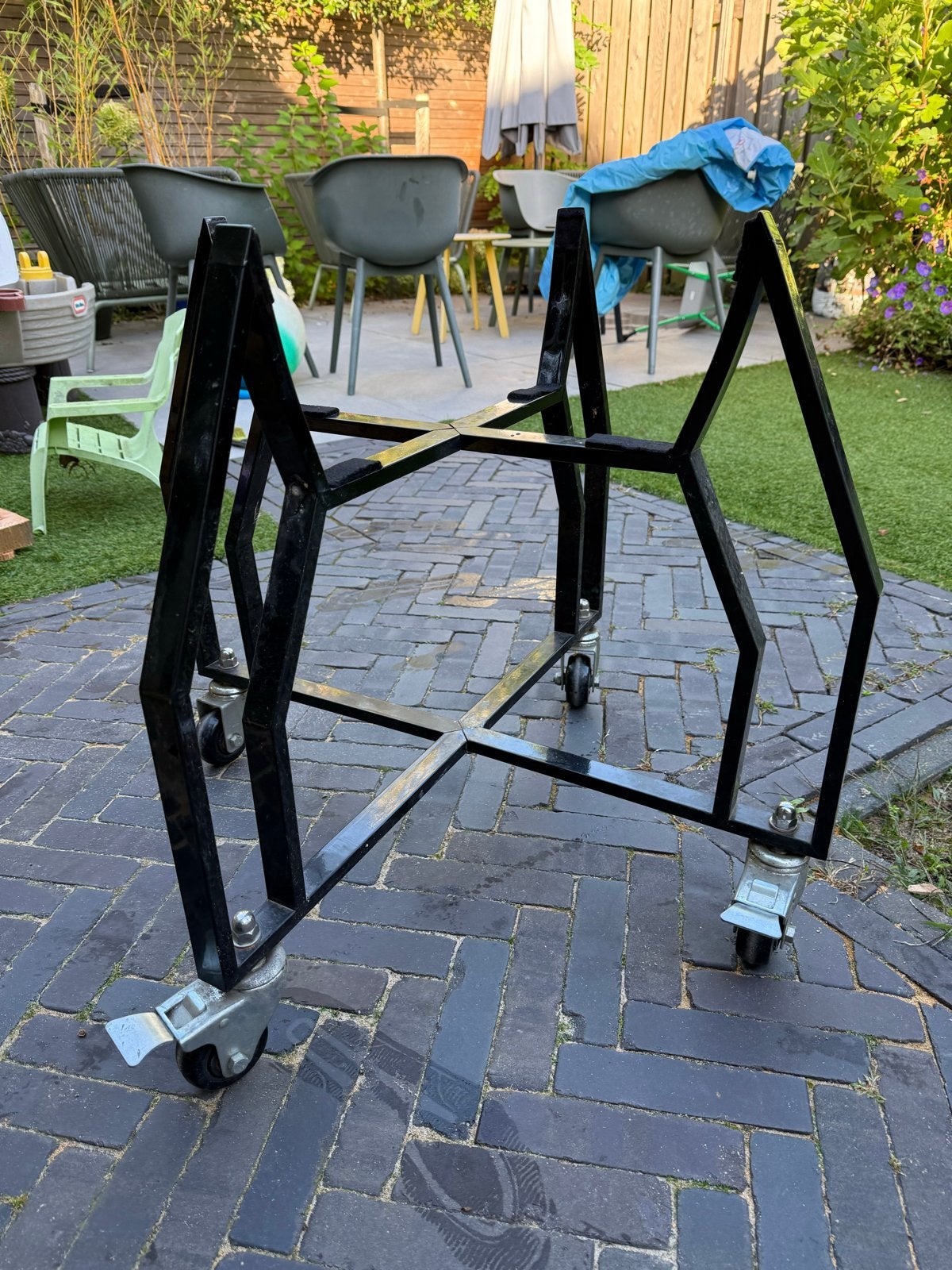 Onderstel voor Grill Guru Large met wielen, Tuin en Terras, Ophalen, Gebruikt