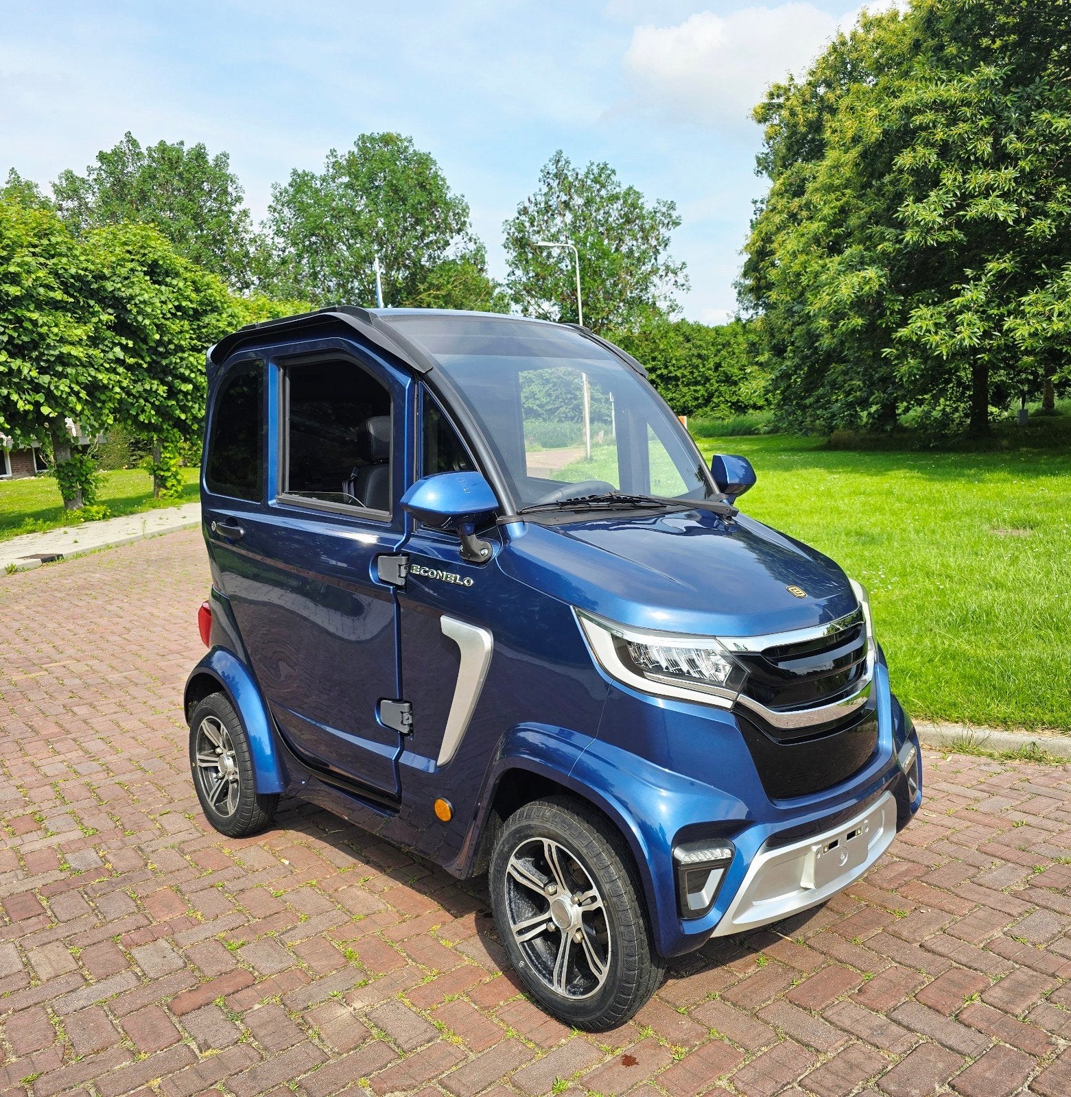 Econelo 45km auto | RIJBEWIJSVRIJ | slechts 800km gereden, Diversen, Brommobielen en Scootmobielen, Overige merken, Ophalen of Verzenden