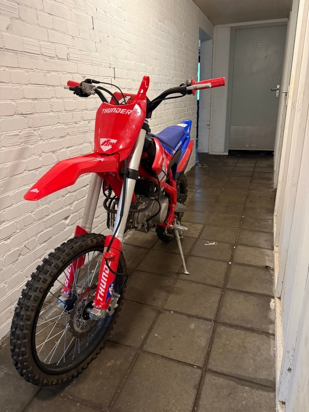 Apollo Thunder 150cc, Fietsen en Brommers, Brommers | Crossbrommers, Gebruikt, Overige merken, Ophalen