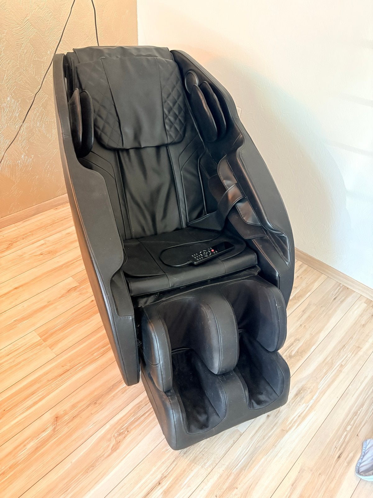 NRG Wellness Massagestoel Deluxe Shiatsu, Ophalen, Gebruikt, Zwart, Leer