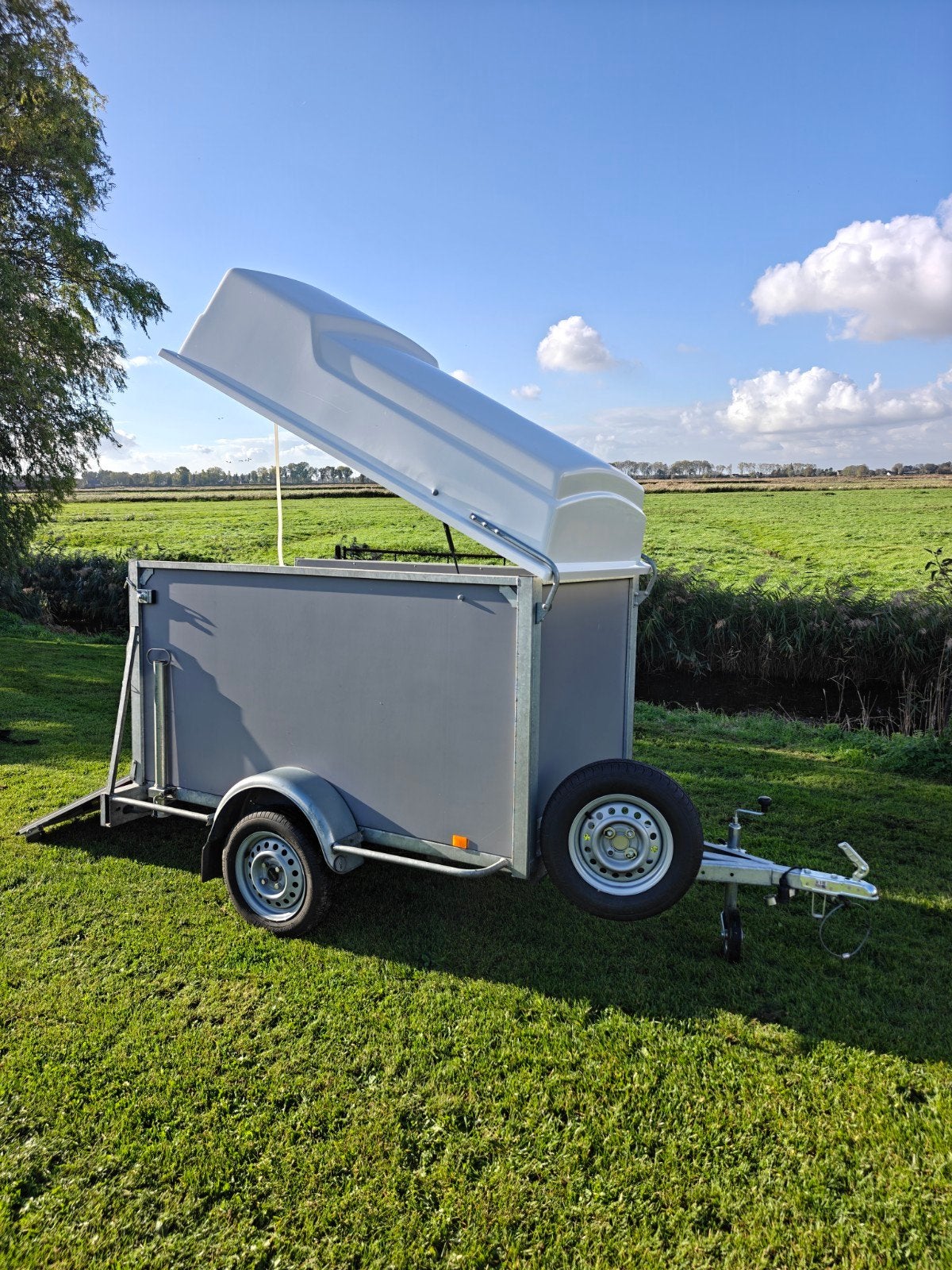 BW Trailers ongeremde gesloten aanhanger, Auto diversen, Ophalen of Verzenden, Zo goed als nieuw
