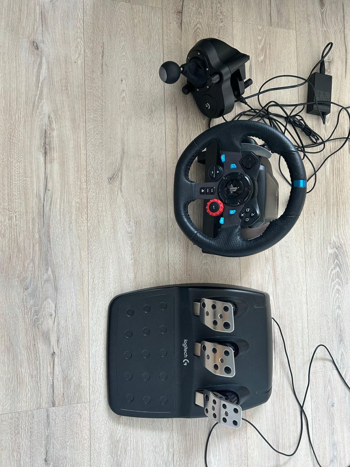 Logitech G29 racestuur, pedalen en shifter, Racestuur, Gebruikt, Force feedback, Logitech