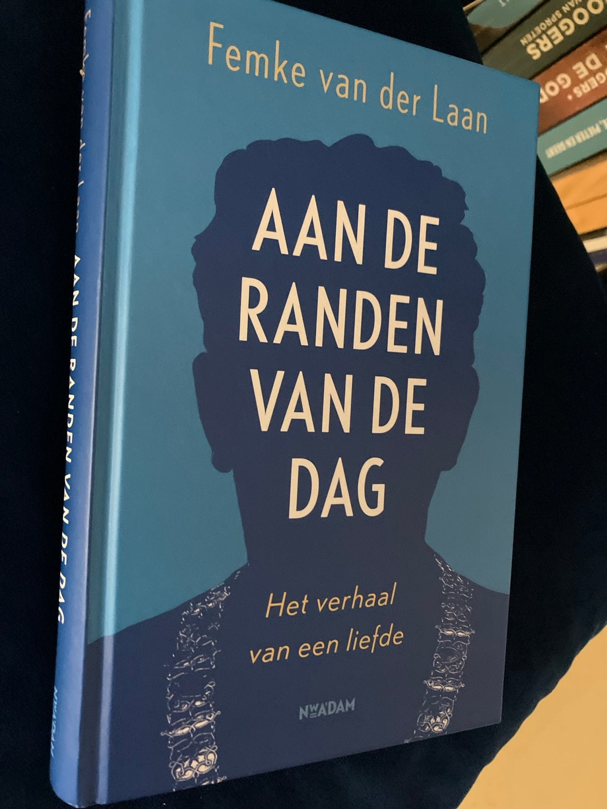 Aan de randen van de dag - Femke van der Laan, Ophalen of Verzenden, Nieuw, Nederland
