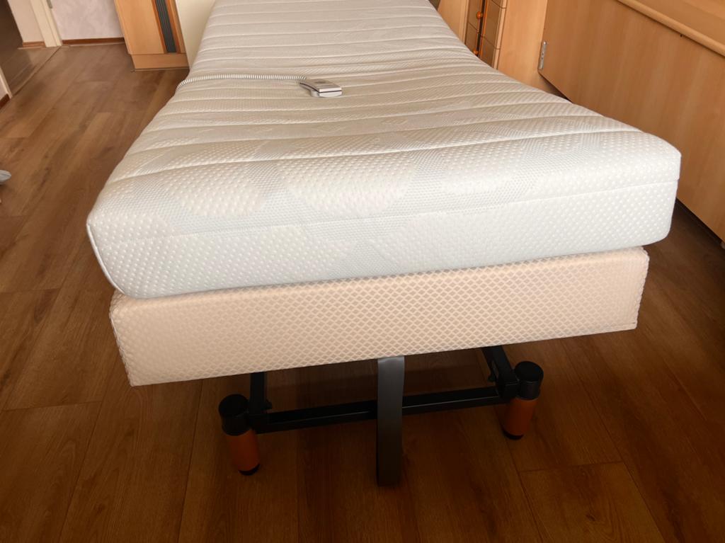 Elektrisch verstelbare boxspring Pullman, auping matras, Huis en Inrichting, Ophalen, Zo goed als nieuw, Eenpersoons, Verstelbaar