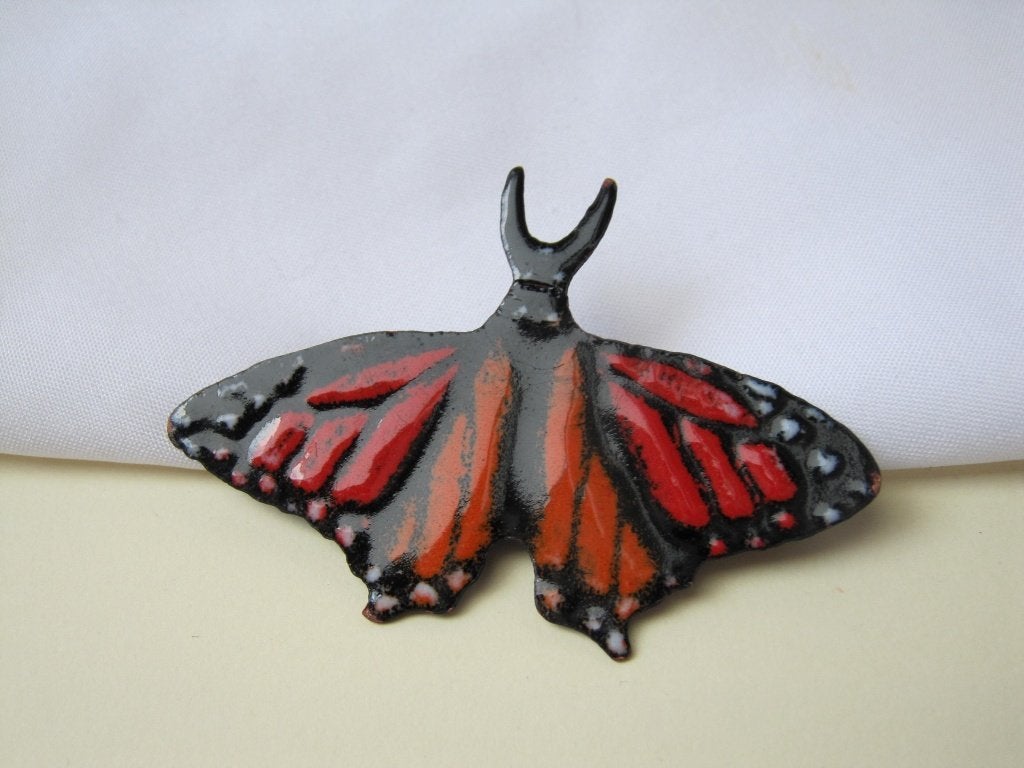 Broche nachtvlinder zwart rood oranje vuur emaille, Verzenden, Zo goed als nieuw, Rood, Overige materialen