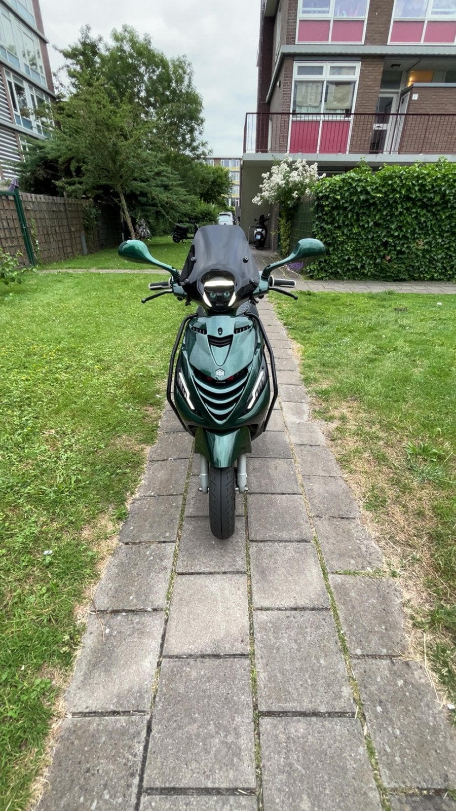 Piaggio Zip iget e5 (full option)(2023), Fietsen en Brommers, Scooters | Piaggio, Ophalen, Zo goed als nieuw, Benzine, Zip