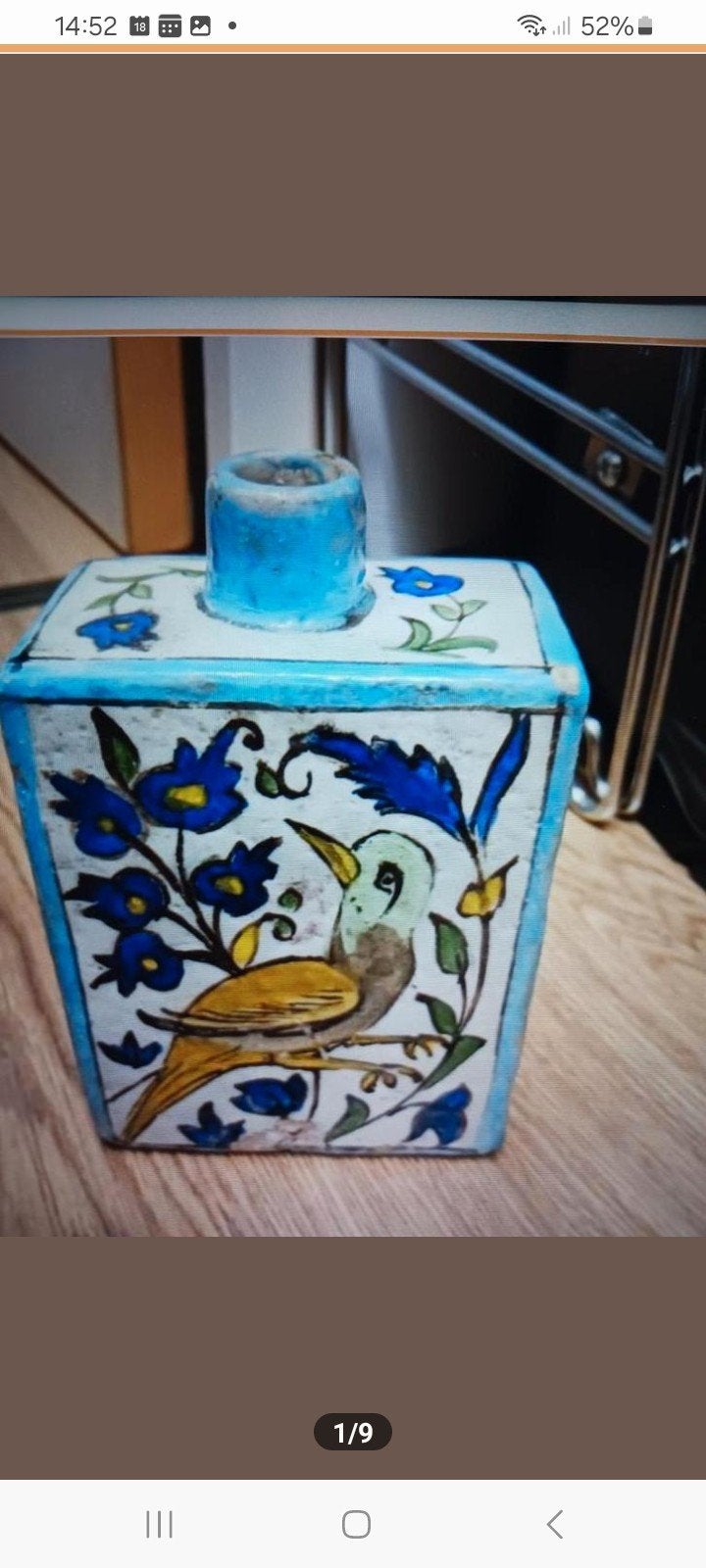 Antieke Perzische flesvaas, handbeschilderd met een vogel en, Ophalen